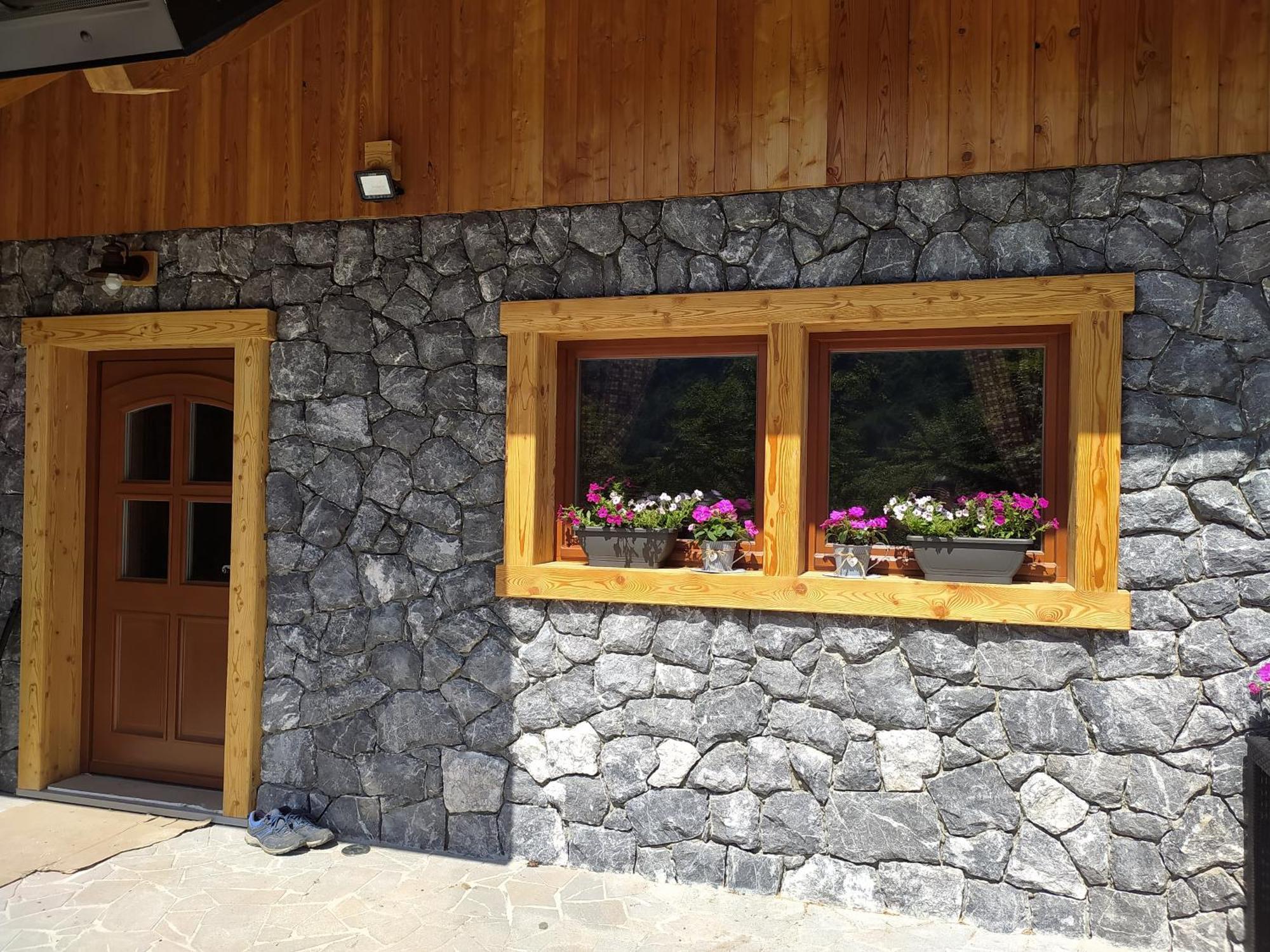 Chalet Navauce Raveo Eksteriør billede